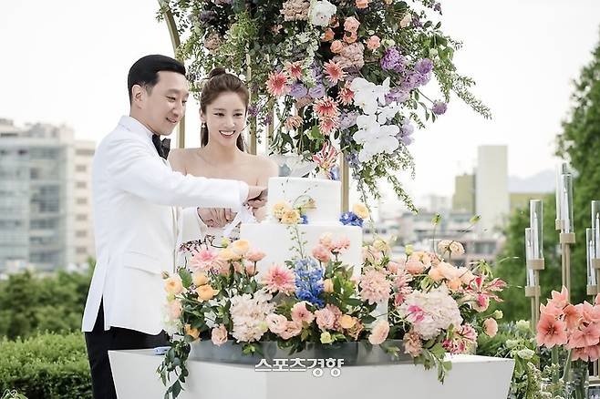 손담비의 결혼식에 정려원을 비롯한 절친의 모습이 보이지 않으면서 ‘손담비 손절설’이 재차 불거졌다. 인스타그램 캡처