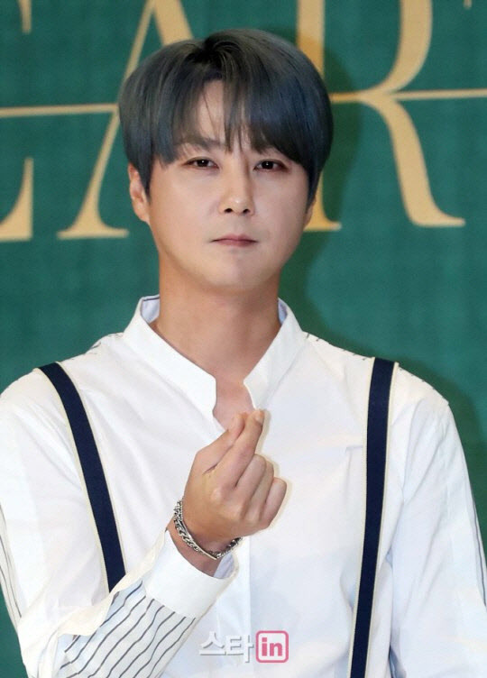 신혜성 2차 입장.. 