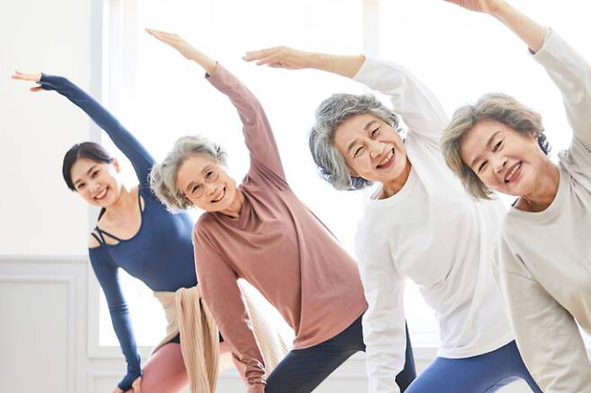 흡연, 신체 활동, 앉아있기, 수면의 질이 요양원의 입원률과 강한 연관성을 가지고 있음을 발견했다. [사진= 게티이미지뱅크]