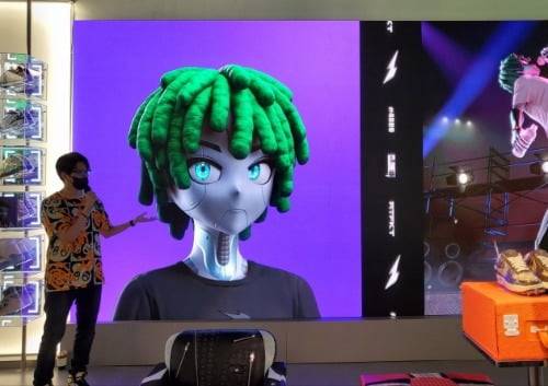 나이키의 메타버스 패션브랜드 아티팩트(RTFKT)의 NFT 프로젝트 클론엑스 한국 홀더들이 서울 압구정에서 전시회를 하고있다. 최다은 기자