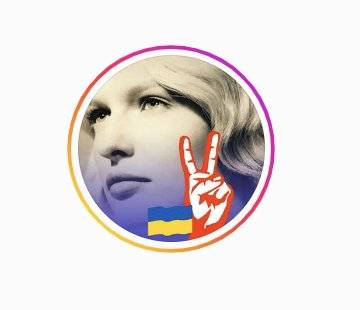 막시모바는 우크라이나 침공을 벌인 블라디미르 푸틴 러시아 대통령을 규탄하며 반전 운동을 펼치고 있다. 사진 크셰니아 막시모바 인스타그램 캡처