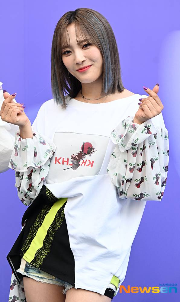 문수아 ‘깜찍한 하트’