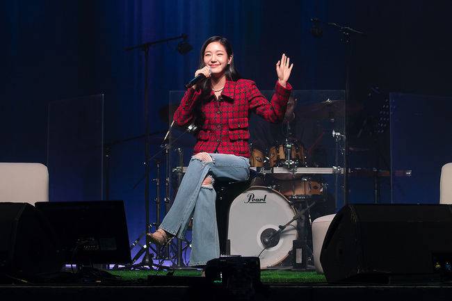 BH엔터테인먼트 제공