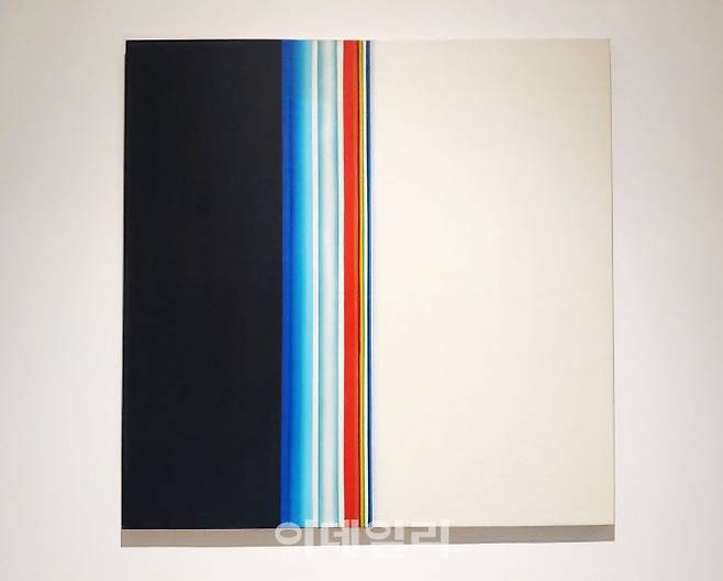 이승조의 ‘핵 10’(1968·129.5×130㎝). 이 작가가 1968년 ‘제12회 현대작가초대전’에 출품작으로 내고 그 옆에 서서 빛바랜 사진 한 점으로 기록했던, 바로 그 사진 속 작품이다(사진=오현주 문화전문기자).