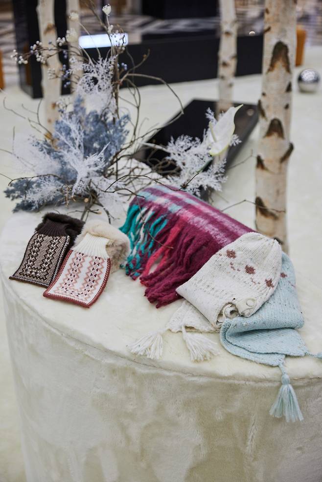 사진제공 : 내추럴하고 자유로운 감성 브랜드 '써스데이 아일랜드(Thursday Island)