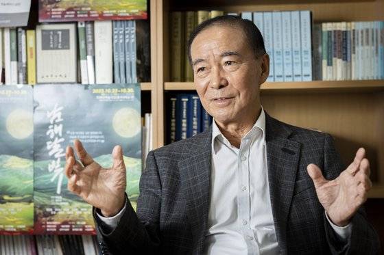 20일 오후 서울 중구 여해연구소에서 이인재 이사장이 중앙일보와 인터뷰하고 있다. 이날 이 이사장은 이순신 장군을 통해 미래세대에게 전하고 싶은 이야기를 말했다. 전민규 기자