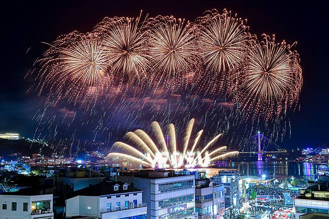 3년만에 돌아온 2022 여수밤바다 불꽃축제. *재판매 및 DB 금지