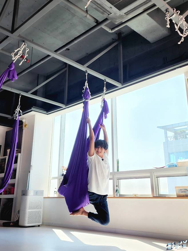 방탄소년단 뷔, 모든 순간이 인생샷..'감동 피지컬'