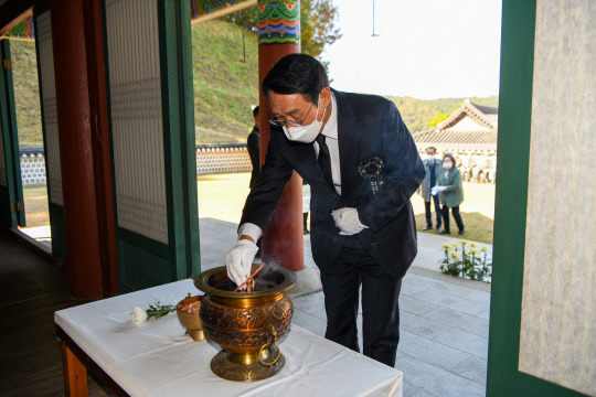 '순국 제92주기 대한독립군 총사령관 백야 김좌진 장군 추모제'가 25일 홍성군 갈산면 김좌진 장군 생가 내 사당(백야사)에서 거행됐다. 사진=홍성군 제공