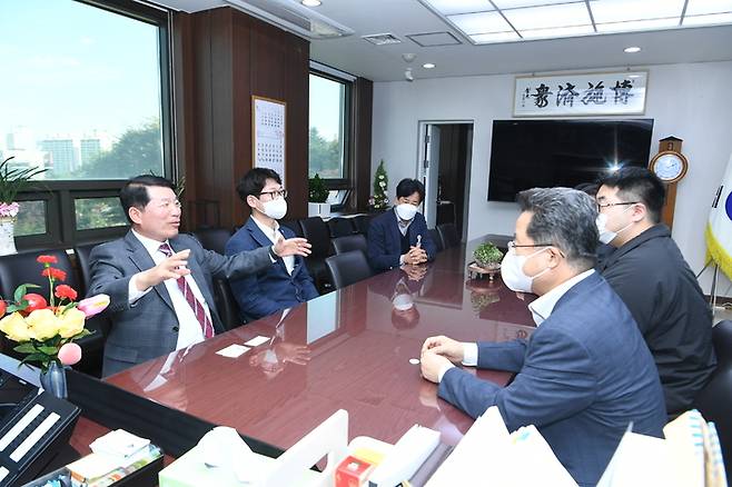 구리시청에서 열린 국토교통부 대도시권광역교통위원회 회의. (사진=구리시 제공) *재판매 및 DB 금지