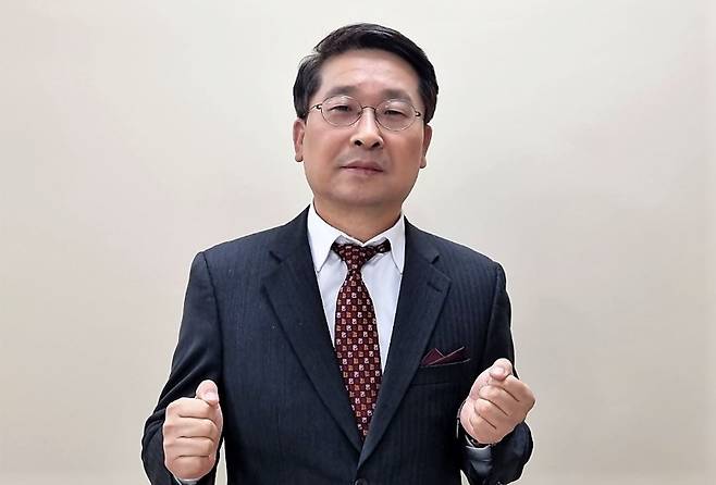 박원갑 KB국민은행 부동산 수석전문위원이 지난 10월 21일 조선일보와 인터뷰를 갖고, 부동산 시장 동향과 전망에 대해 설명하고 있다./김기훈