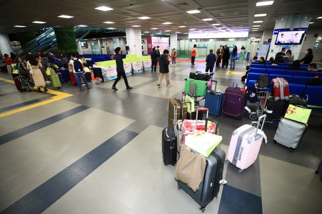 양양공항 입국장./연합뉴스