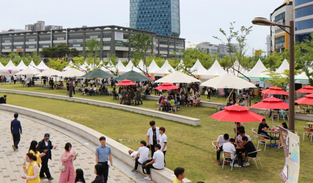 지난 2018년 나주 빛가람 호수공원서 열린 잡 페스티벌. 사진제공=나주시