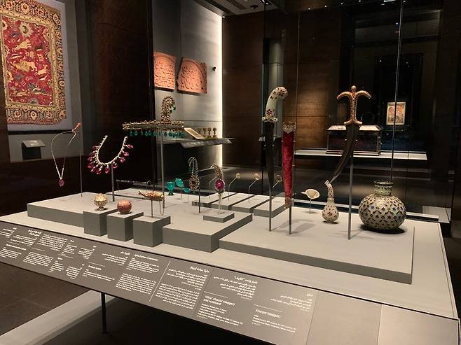 이슬람 문화, 역사를 한 눈에      (도하=연합뉴스) 김예나 기자 = 지난 26일(현지시간) 카타르 도하 시내에 있는 이슬람예술박물관(MIA) 모습. 2022.10.27
    yes@yna.co.kr