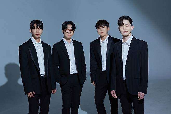 지난 27일 오후, 서울 용산구 노들섬 뮤직라운지 류에서 20주년을 맞은 보컬 그룹 노을을 만났다. 씨제스엔터테인먼트 제공