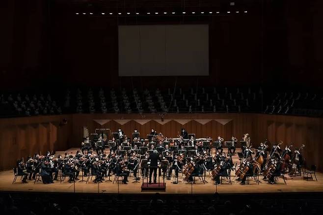 30일 서울국제음악제 폐막 공연의 무대에 오르는 SIMF 오케스트라. 오푸스 제공