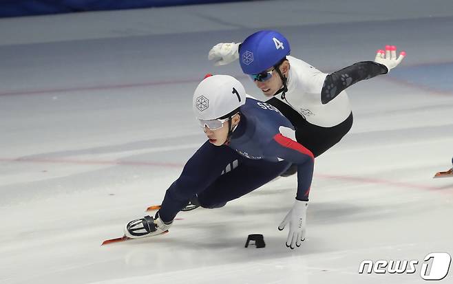 남자 쇼트트랙 대표팀 박지원(왼쪽). 2022.5.4/뉴스1 ⓒ News1 구윤성 기자