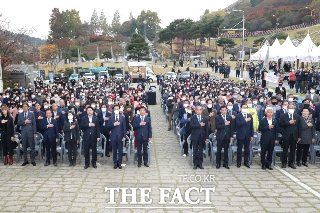 이학수 시장은 “정읍의 진정한 주인은 바로 시민”이라며 “이번 시민의 날을 계기로 시민 중심의 살기 좋은 정읍, 으뜸 정읍을 위한 힘찬 출발점이 되기를 바란다”고 말했다. / 정읍시 제공