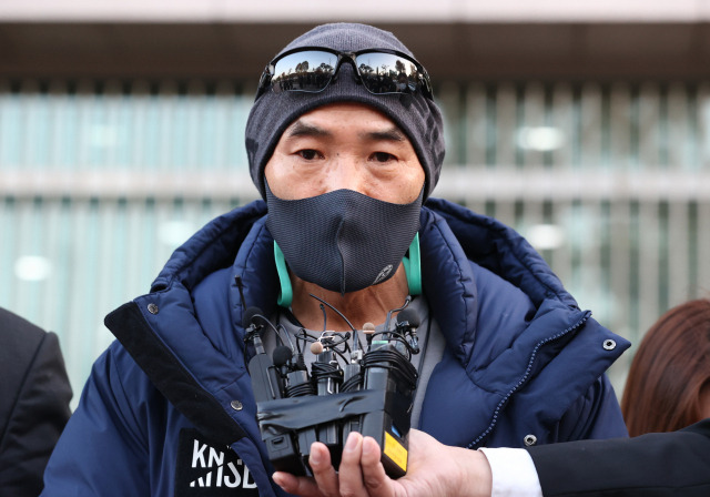 서해에서 북한군에 사살돼 숨진 공무원의 형 이래진 씨. [연합]1