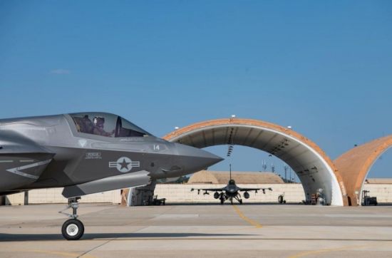 군산기지에 착륙한 미국 F-35B 전투기. 사진=연합뉴스