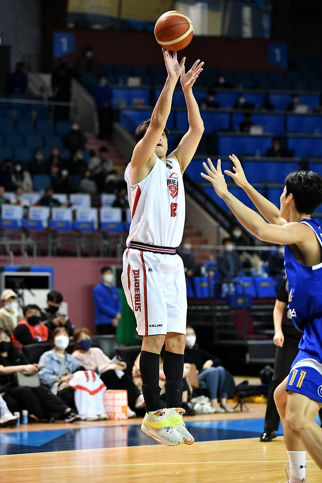 현대모비스 함지훈은 14득점에 3어시스트로 승리에 힘을 보탰다. [KBL 제공]