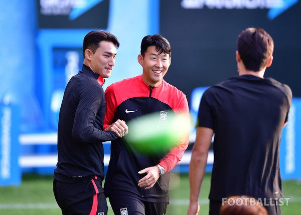 조유민(왼쪽), 손흥민(이상 한국 남자축구 국가대표팀). 서형권 기자