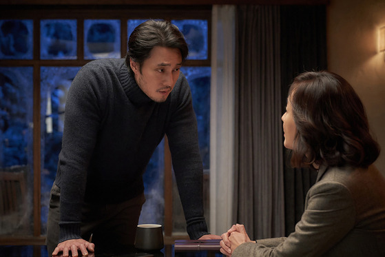 So Ji-sub portrays the promising IT entrepreneur, a primary suspect of the murder case involving his mistress, portrayed by Nana. [LOTTE ENTERTAINMENT]