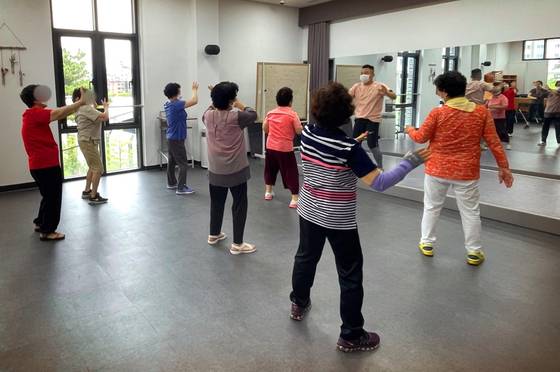 노현태 강의 장면. 사진=장위실버복지센터 제공