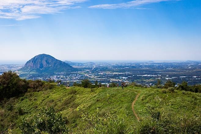 제주 군산오름 / 사진 = 제주관광공사