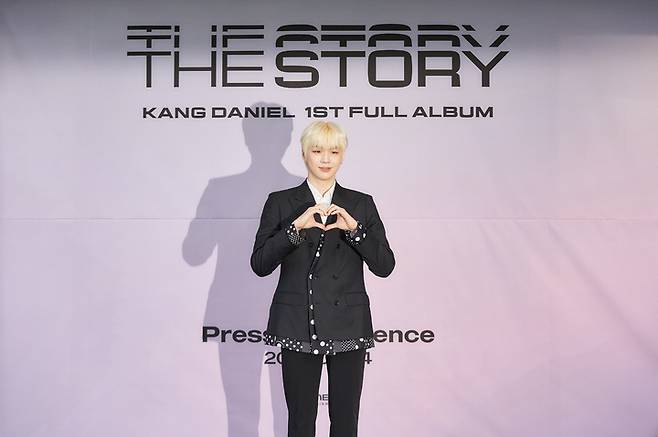 [서울=뉴시스] 가수 강다니엘. 2022.11.07. (사진=커넥트엔터테인먼트 제공) photo@newsis.com*재판매 및 DB 금지 *재판매 및 DB 금지