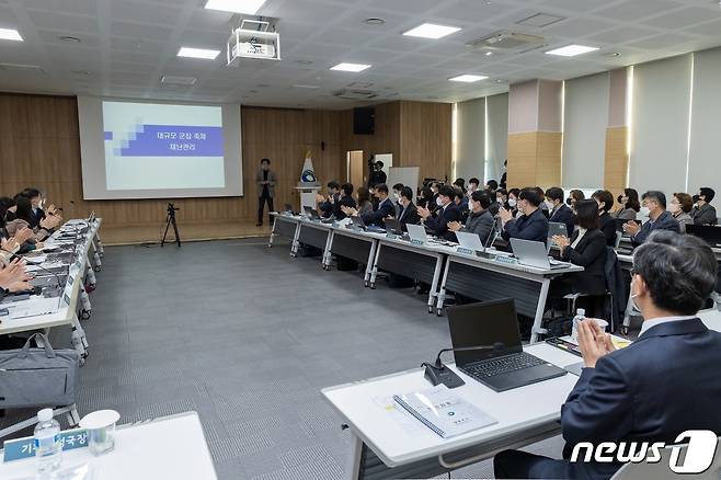 지난 8일 영등포구청에서 진행된 '지역 축제 및 행사장 안전사고 예방을 위한 전 직원 교육' 장면(영등포구 제공)