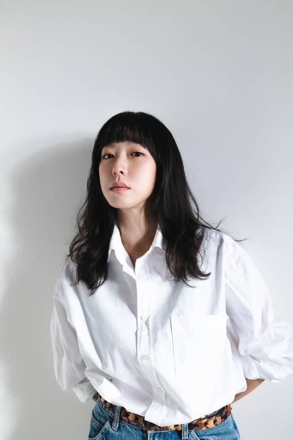 요조가 11일 새 앨범 '이름들'을 발매한다. 7곡이 수록됐다. /매직스트로베리사운드 제공