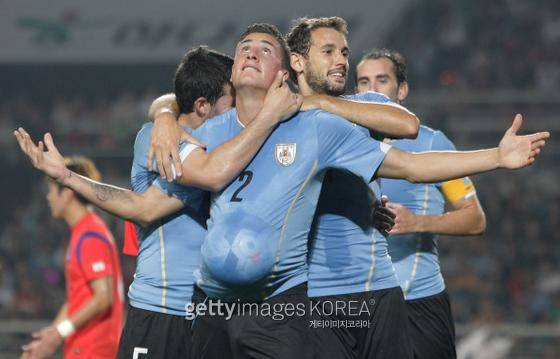 한국 상대로 A매치 데뷔골을 기록한 히메네스.(사진=게티이미지)