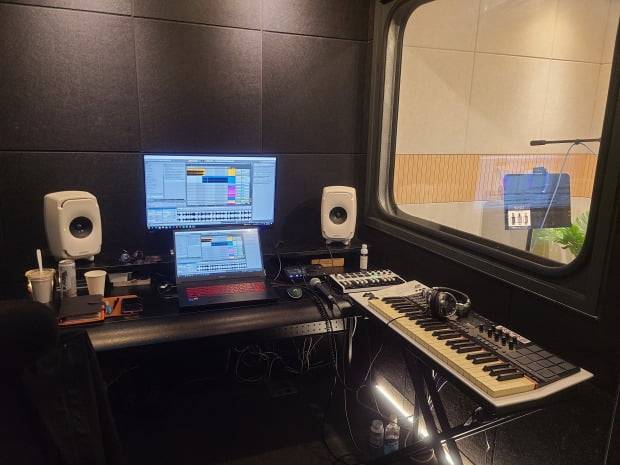 순이엔티 본사에 마련된 스튜디오.  /안정락 기자