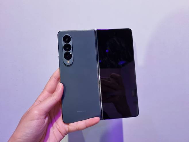 삼성전자 갤럭시Z폴드4. [사진=김민지 기자]