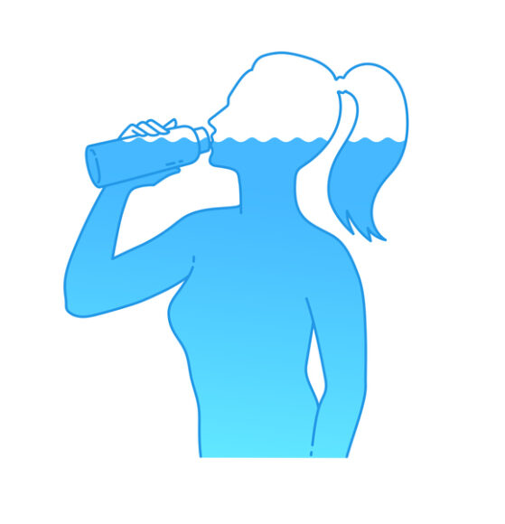 물을 지나치게 많이 마시면 저나트륨혈증 위험이 증가한다. [사진=게티이미지뱅크]