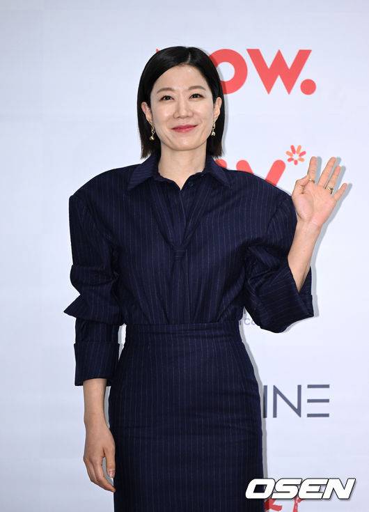 [OSEN=이대선 기자] 23일 오후 서울 여의도 중소기업중앙회 KBIZ홀에서 제42회 영평상 시상식이 열렸다.