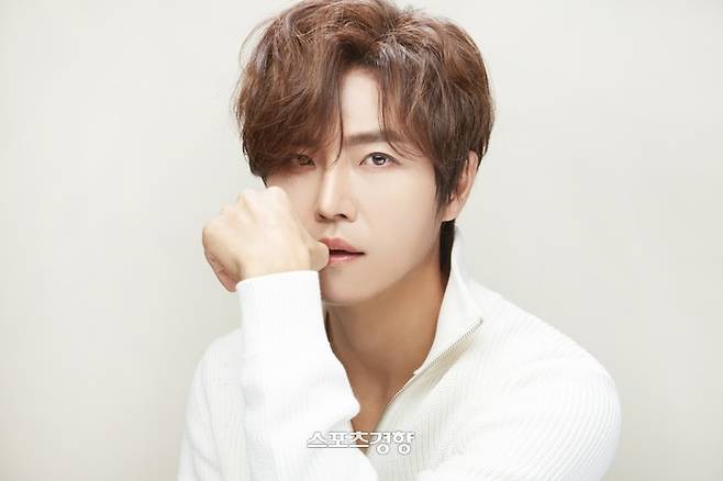 가수 정동하가 ‘단골집’으로 1년 2개월 만에 가요계에 복귀한다. 소속사 제공