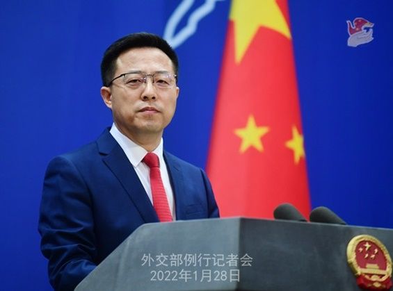 자오리젠 중국 외교부 대변인이 28일 정례브리핑에서 외신기자들의 질문에 답하고 있다. ⓒ 중국 외교부/연합뉴스