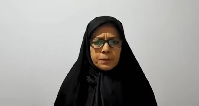 인권운동가이자 이란 최고지도자 아야톨라 알리 하메이니의 조카인 파리데 모라드카니. 유튜브 갈무리