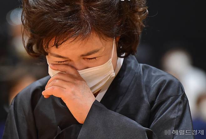 슬픔에 잠긴 故박원순 시장 부인 강난희 여사. [공동취재단]