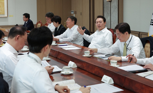 ▲윤석열 대통령이 28일 오전 서울 용산 대통령실 청사에서 수석비서관회의를 주재하고 있다. ⓒ연합뉴스