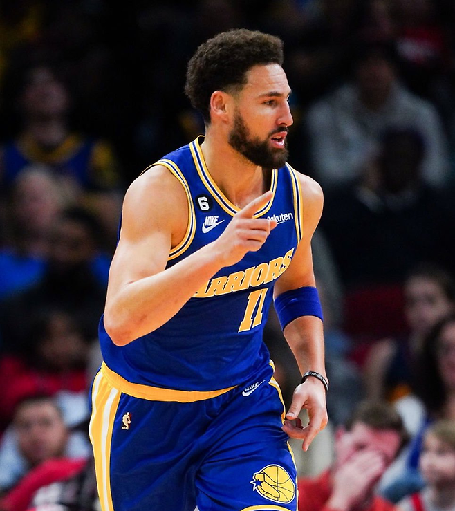 클레이 탐슨이 오늘도 3쿼터에 맹활약했다. nba 센트럴제공