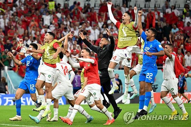 기뻐하는 모로코 선수들 [AFP=연합뉴스]