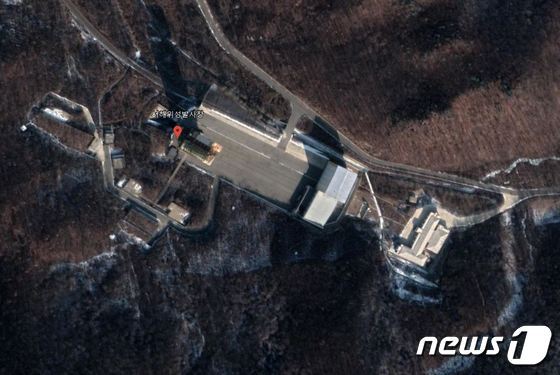 북한 서해위성발사장 위성사진 (구글어스 캡처).