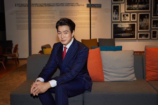 뮤지컬 '브로드웨이 42번가'에서 줄리안 마쉬 역을 맡은 배우 송일국. (씨제스 제공)