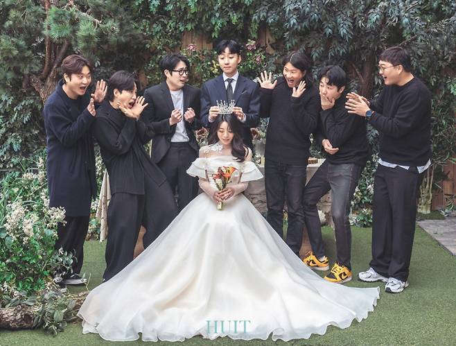 사진제공: 해피메리드컴퍼니, 웨딩디렉터봉드, 로자스포사, 스플렌디노, 쇼위플로라, 모아위, 어반스튜디오, 규중칠우, 정부자스타일리스트, 웨딩미