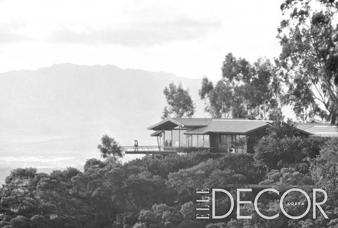 탄탈루스 언덕이 지금보다 훨씬 무성한 숲이었던 시절, 릴제스트랜드 하우스의 초창기.