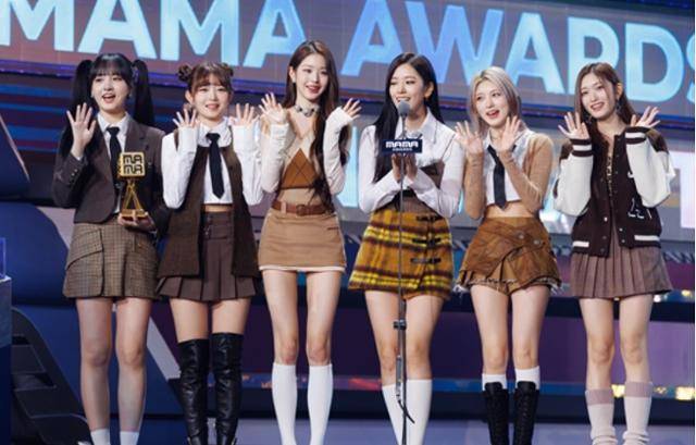 그룹 아이브는 이날 '페이버릿 뉴 아티스트' 부문을 수상했다. 엠넷 제공