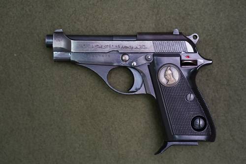 이라크 타리크 권총. 사진제공=전쟁기념관
